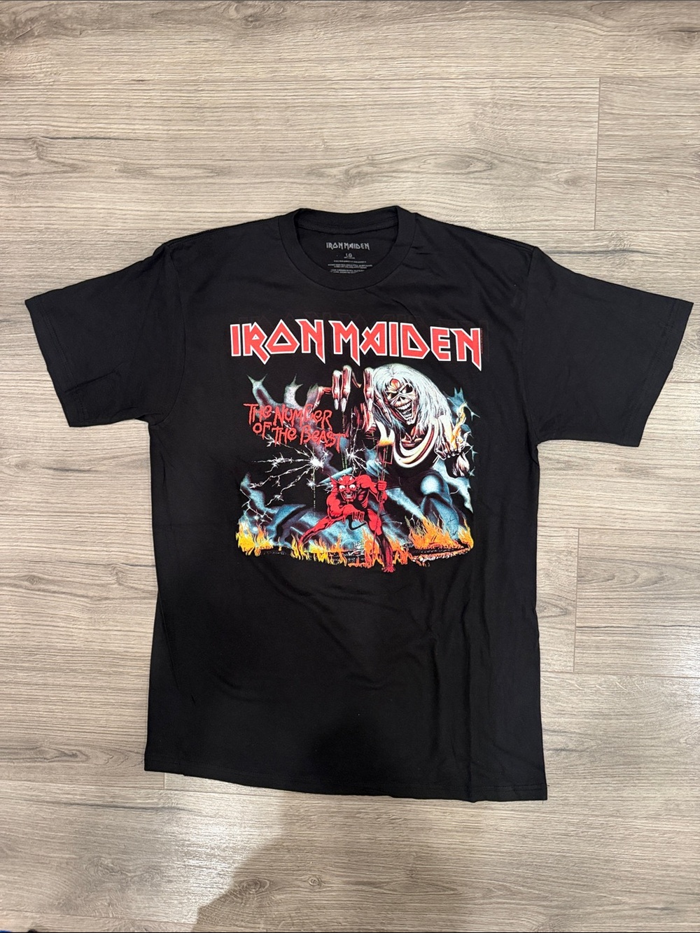 Iron Maiden The Number Of The Beast Band Tee Men’s Size Large